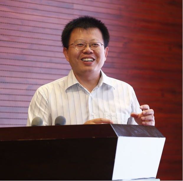 大发在线手机版（大中国区）创新论坛第九百八十九讲暨校庆118周年学术讲座：后摩尔时代微电子新器件--如何选择科研题目并取得成功